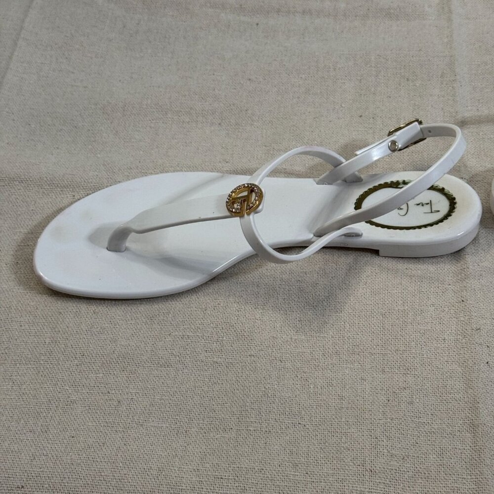 Tara Grinna White Thong Sandals Women’s 9 Italy Gold Logo Jelly Flat Beach - Picture 6 of 15